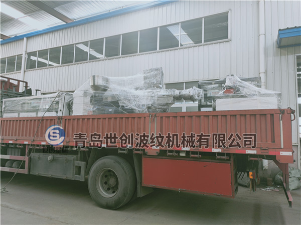 橋梁預應力（lì）管（guǎn）設備發（fā）往雲南