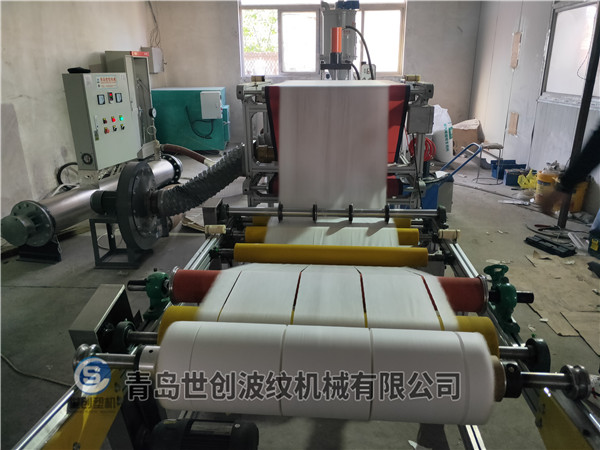 熔噴布生產線設備組成
