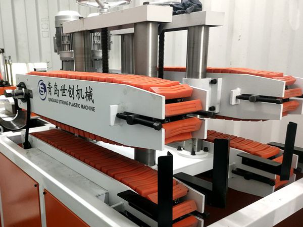COD光纜（lǎn）集束管設備介紹